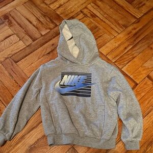 Nike kids grey hoodie with blue graphic - size 6